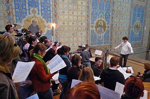 The Vox Iuvenalis choir is looking for new members